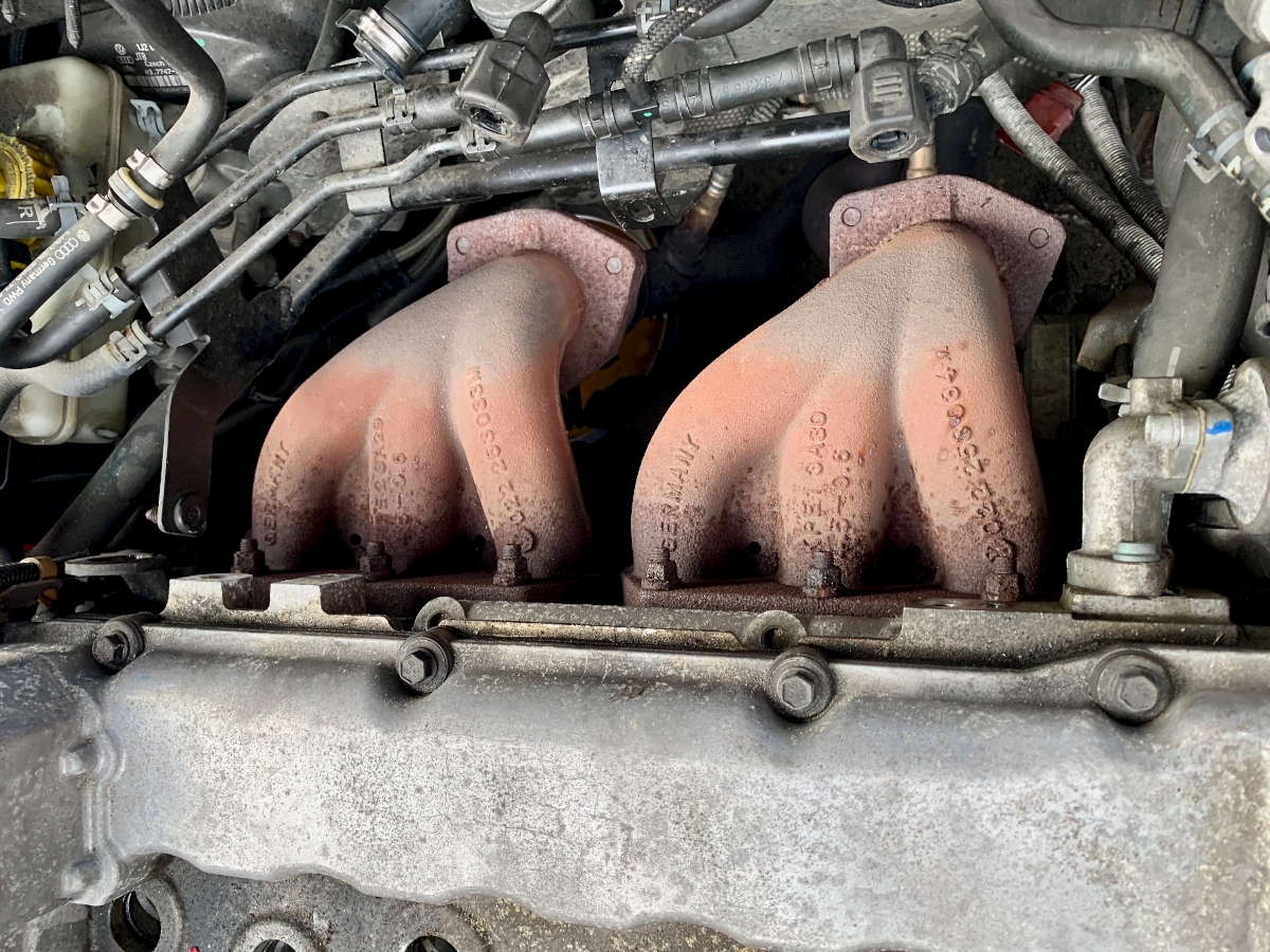 MK4 R32 exhaust manifold removal