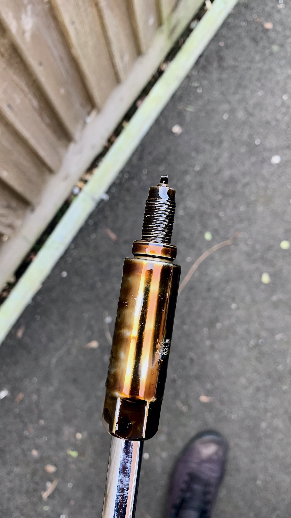 MK4 R32 failing fitting new spark plugs